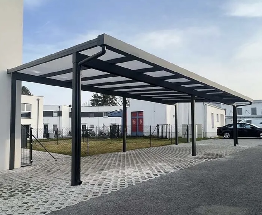 dasrollsegel.at, Carport