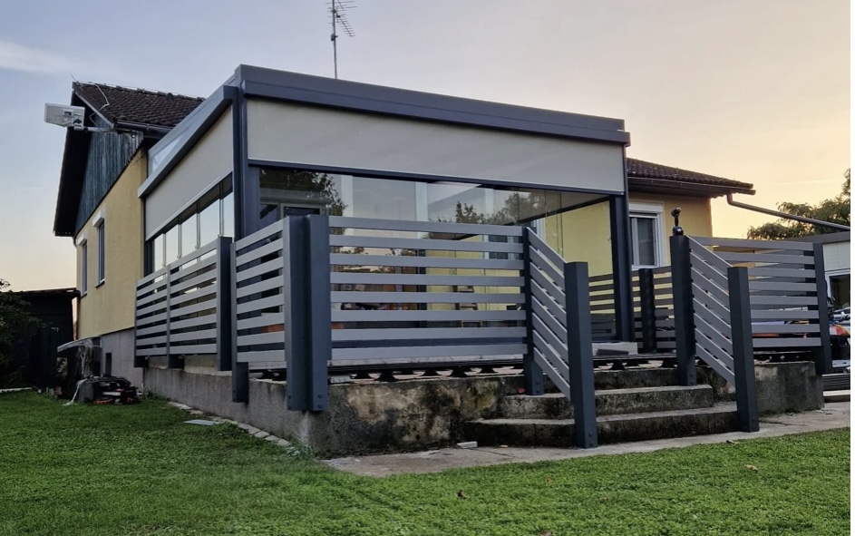 dasrollsegel.at, Überdachung