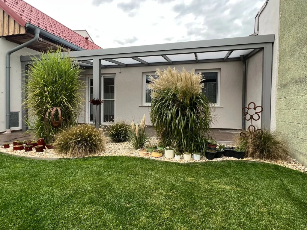 dasrollsegel.at, Überdachung